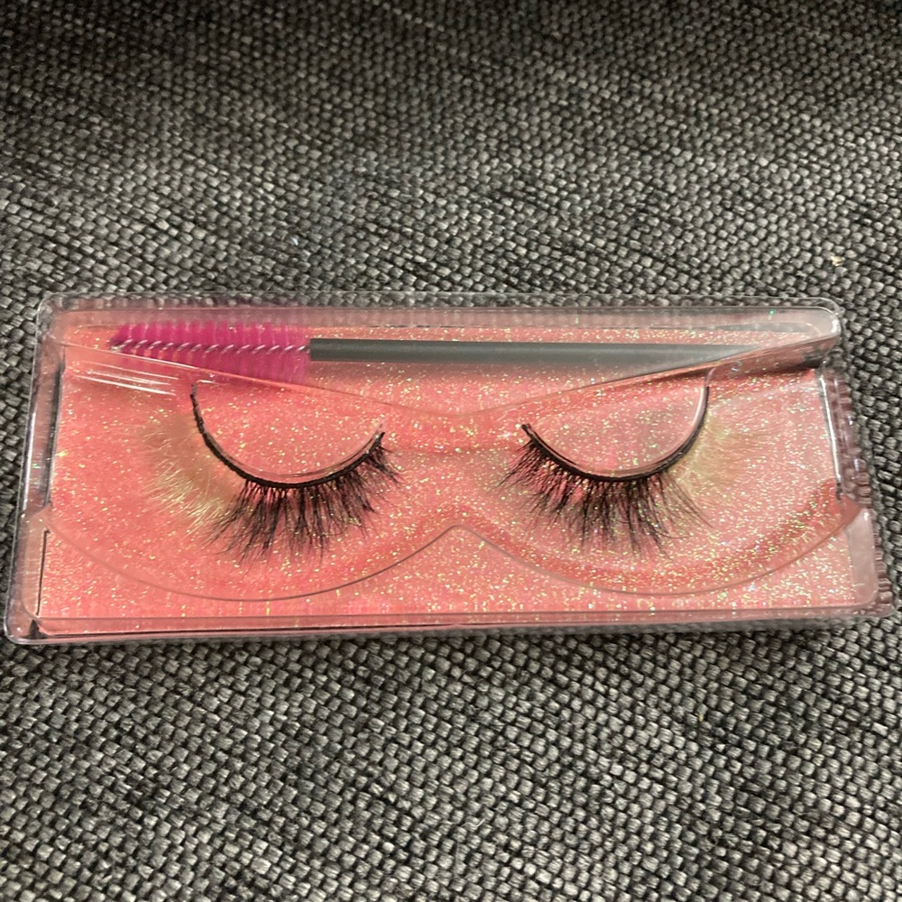 2 Toned Eyelashes
